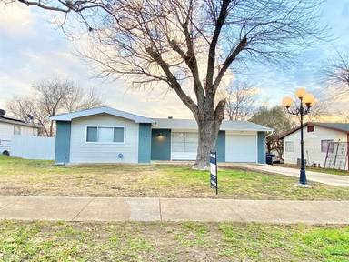 Main picture of 518 Demya Dr