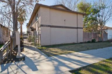 Main picture of 223 Monterey St
