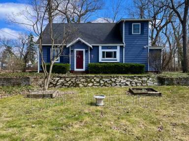 Main picture of 52554 Kenilworth Rd