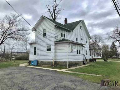 Main picture of 1490 S Custer Rd