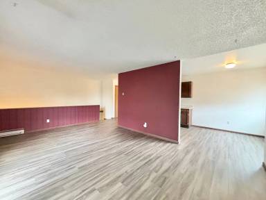 Main picture of 309 N 9th Ave