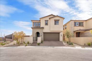 Main picture of 12023 Arrebol Ave