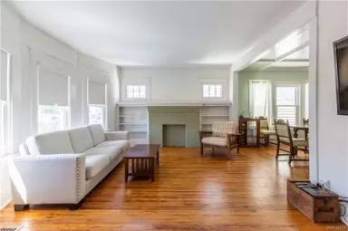 Main picture of 237 N Park Ave