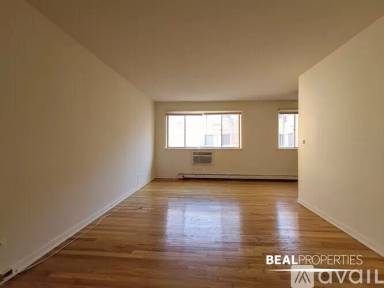 Main picture of 530 W Aldine Ave