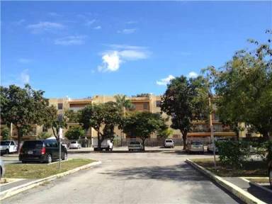 Main picture of 5625 W 20th Ave