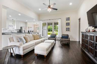 Main picture of 27943 Meadow Hill Ln