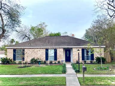 Main picture of 22226 Meadowhill Dr