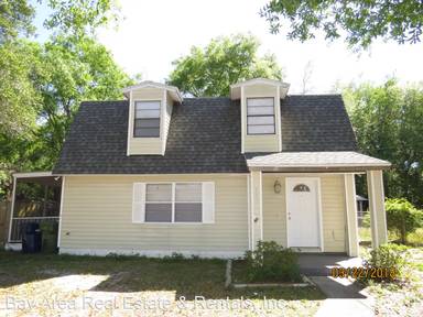 Main picture of 10017 1/2 N Myrtle St
