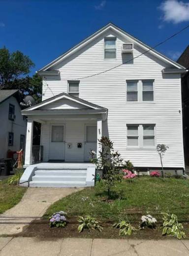 Main picture of 1082 Lynn Pl
