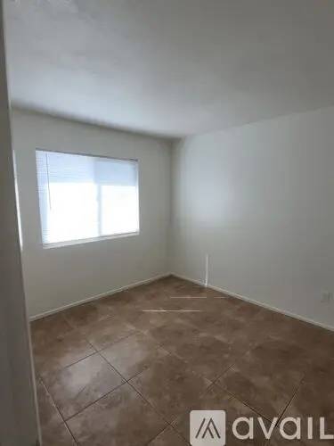 Main picture of 646 Greystone Ln