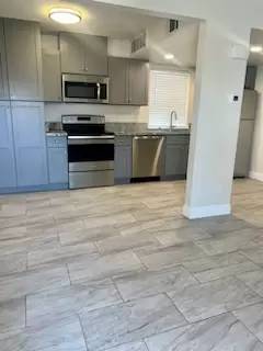 Main picture of 205 N Mariposa St