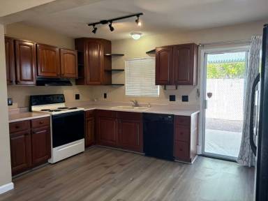 Main picture of 12643 N 113th Dr