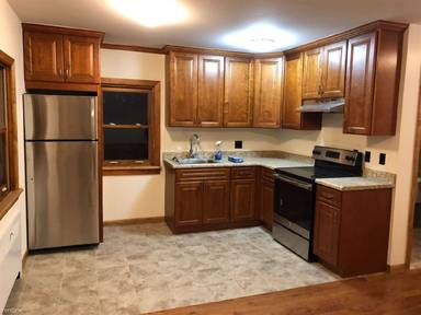 Main picture of 178 Valentine St