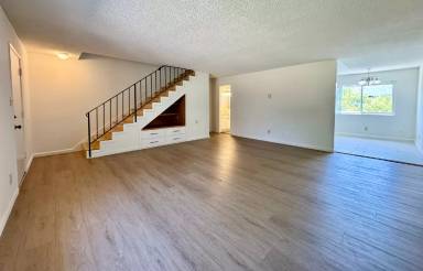 Main picture of 3922 Emerald St