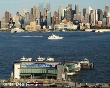 Main picture of 105 Park Ave