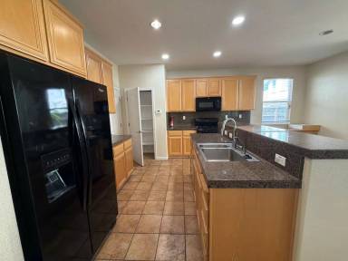 Main picture of 1866 White Sands St