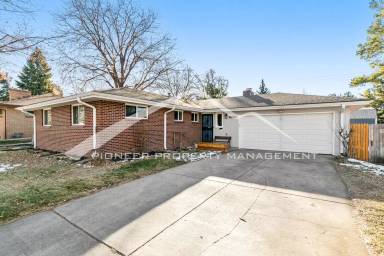 Main picture of 300 W Fair Ave