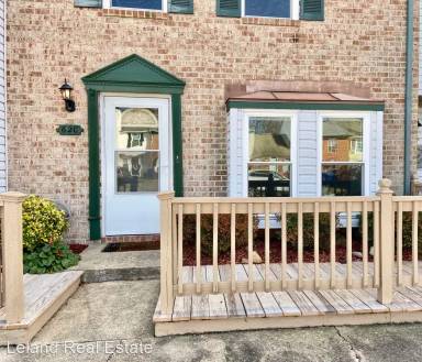 Main picture of 620 Cedar Springs Ct