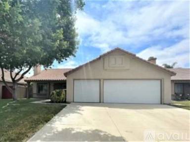 Main picture of 32390 Ontario Way