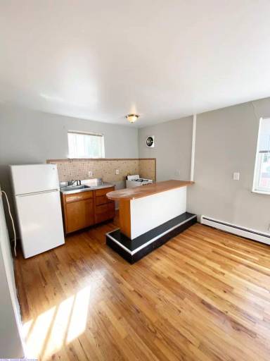 Main picture of 507 Lowell Ave