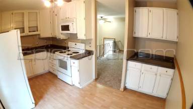 Main picture of 6528 Laurel Ln NE