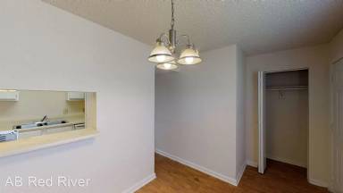 Main picture of Le Chateau Apartments