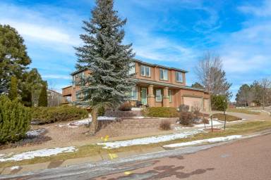Main picture of 3330 Hollycrest Dr