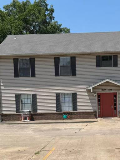 Main picture of 1820 S 16th St