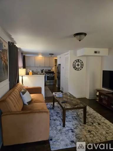 Main picture of 4038 N Drake Ave