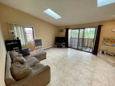 Main picture of 15 Cedar Ct