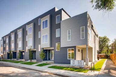 Main picture of 1470 Wolff St