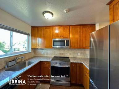 Main picture of 704 Santa Alicia Dr