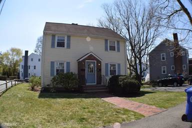 Main picture of 28 Fuller Ter