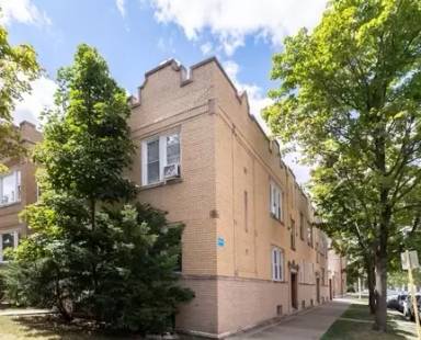 Main picture of 5635 W Wellington Ave