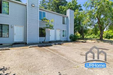 Main picture of 33 NE 127th Ave