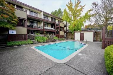 Main picture of 310 1st St
