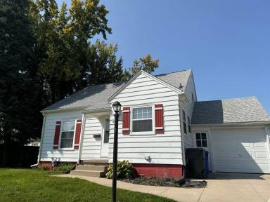 Main picture of 3718 C Ave NE