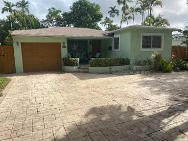 Main picture of 425 S 26th Ave