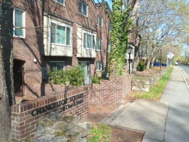 Main picture of Chancellor's Square Condos