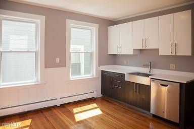 Main picture of 21 Granite St