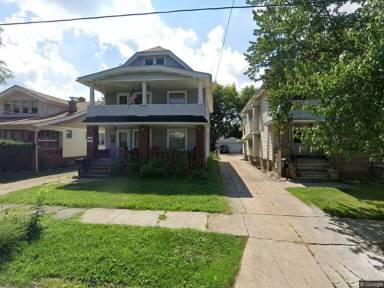 Main picture of 4703 Stickney Ave