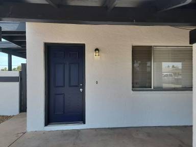 Main picture of 850 W 9th St