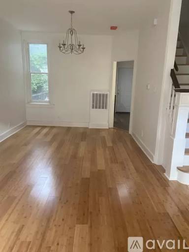 Main picture of 2737 N Croskey St