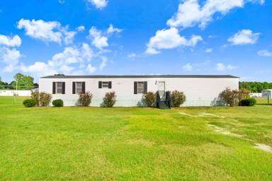 Main picture of 207 Little Dove Rd