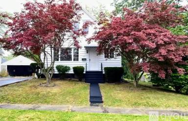 Main picture of 57 Poplar Ave