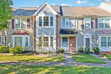 Main picture of 6044 Sirenia Pl