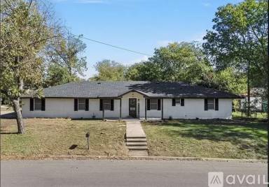 Main picture of 3000 Old Robinson Rd