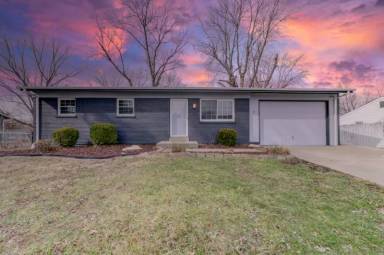 Main picture of 5 S Perry Cir
