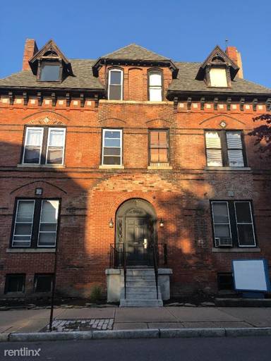 Main picture of 71 W Northampton St