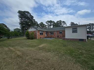 Main picture of 5247 Brownwood Ct